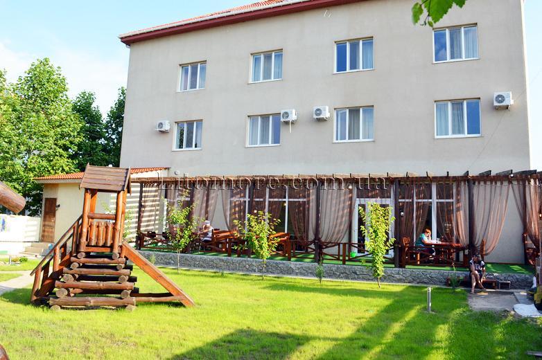 Barbaris Hotel Zaliznîi Port Exterior foto
